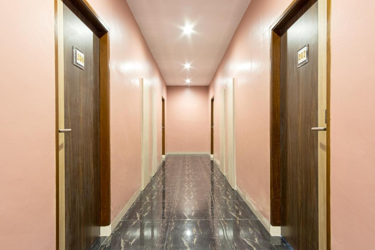 מדאן Oyo 727 Merlion Hotel מראה חיצוני תמונה