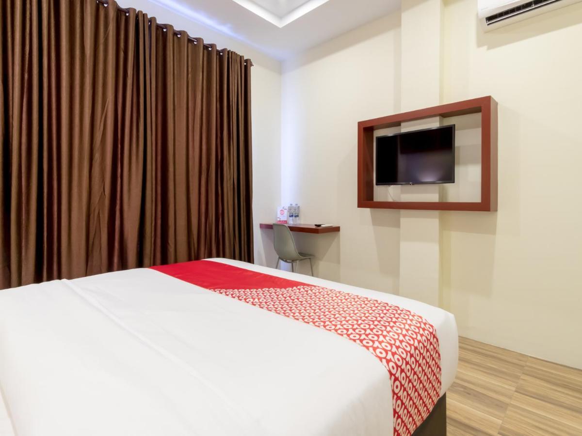 מדאן Oyo 727 Merlion Hotel מראה חיצוני תמונה