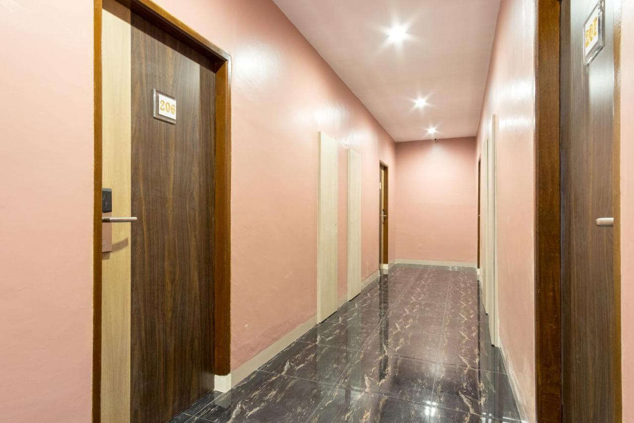מדאן Oyo 727 Merlion Hotel מראה חיצוני תמונה