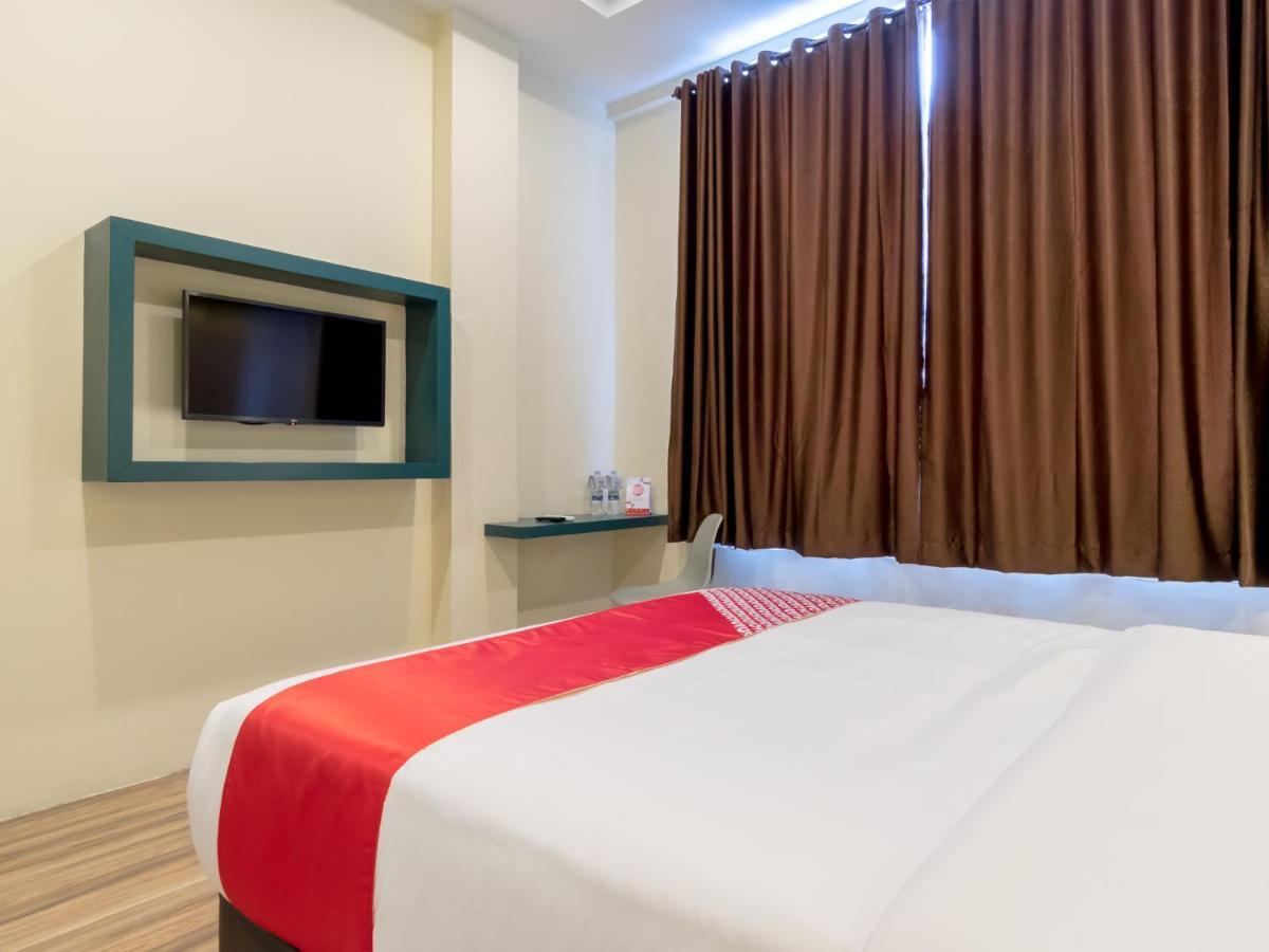 מדאן Oyo 727 Merlion Hotel מראה חיצוני תמונה