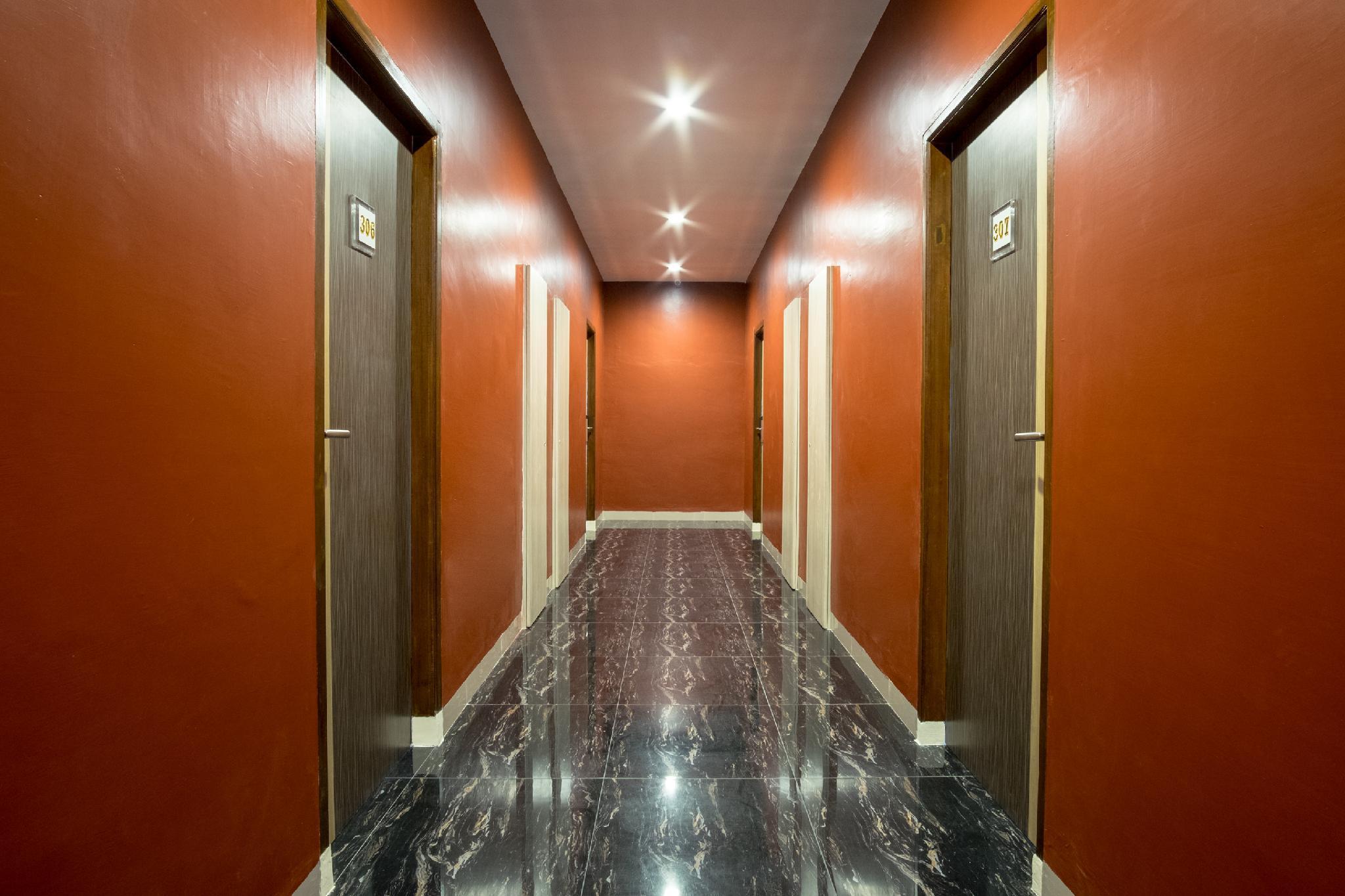 מדאן Oyo 727 Merlion Hotel מראה חיצוני תמונה